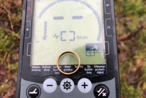 Ehering auf der Liegewiese gefunden