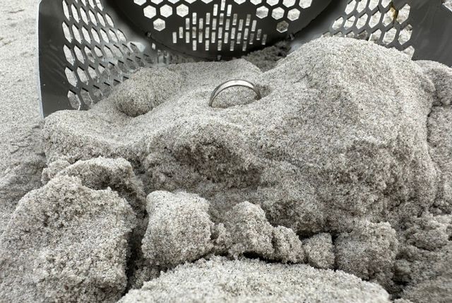 Ring am Strand verloren