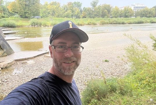Ring im Fluss oder Bach wiederfinden