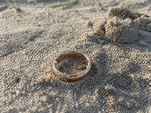 Ring in Kiel am Strand wiedergefunden