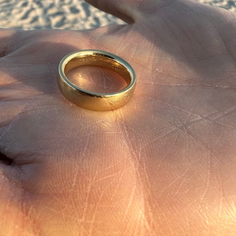 Ehering am Strand gefunden