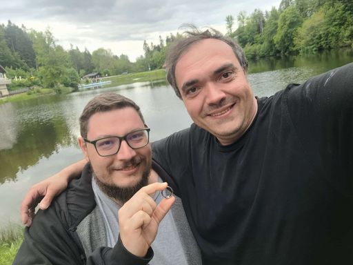 Ring im See verloren