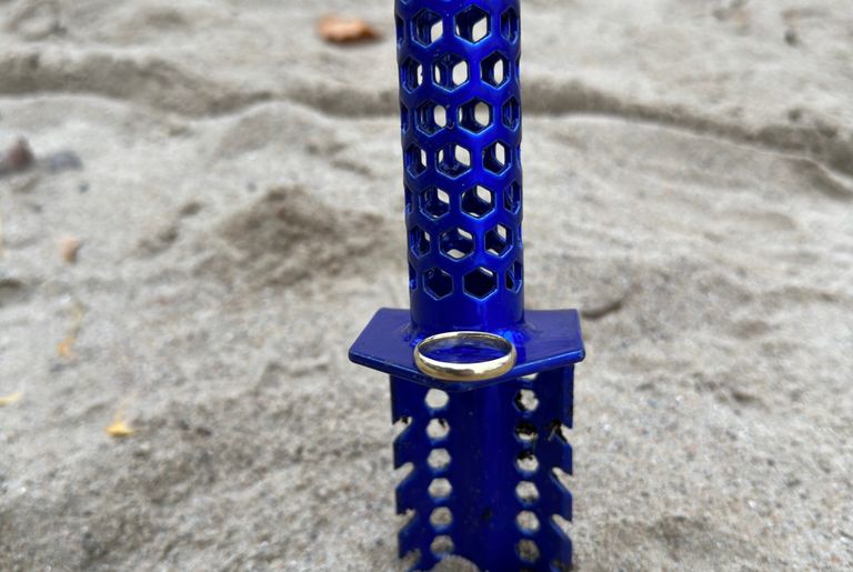 Ehering auf dem Spielplatz verloren