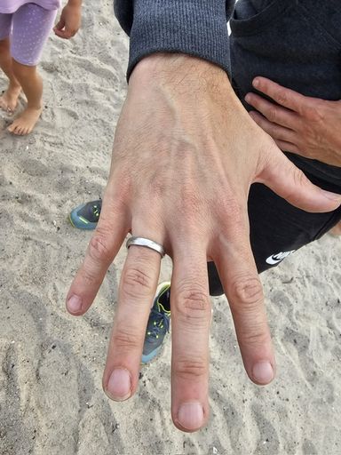Ring beim Drachensteigen verloren