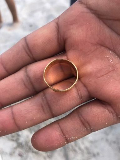 Ring im Schnee wiedergefunden