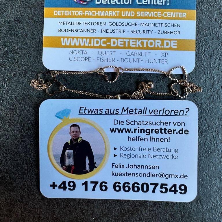 Kette im Sand gefunden